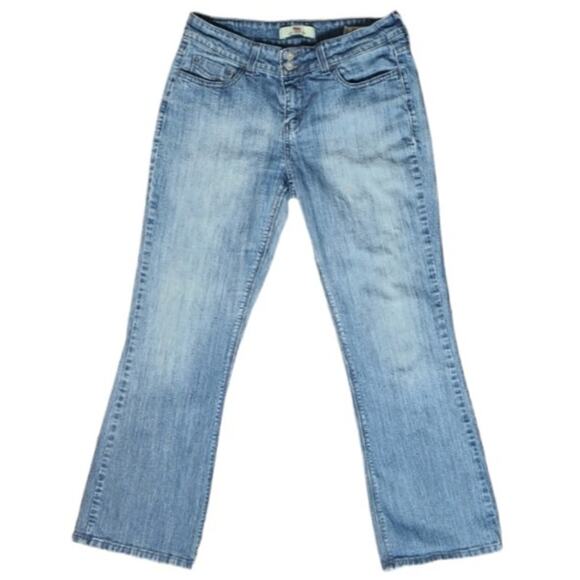 Levi's Denim - Levi's 526 Slender Boot light wash 2 button zip fly jeans size 8 short